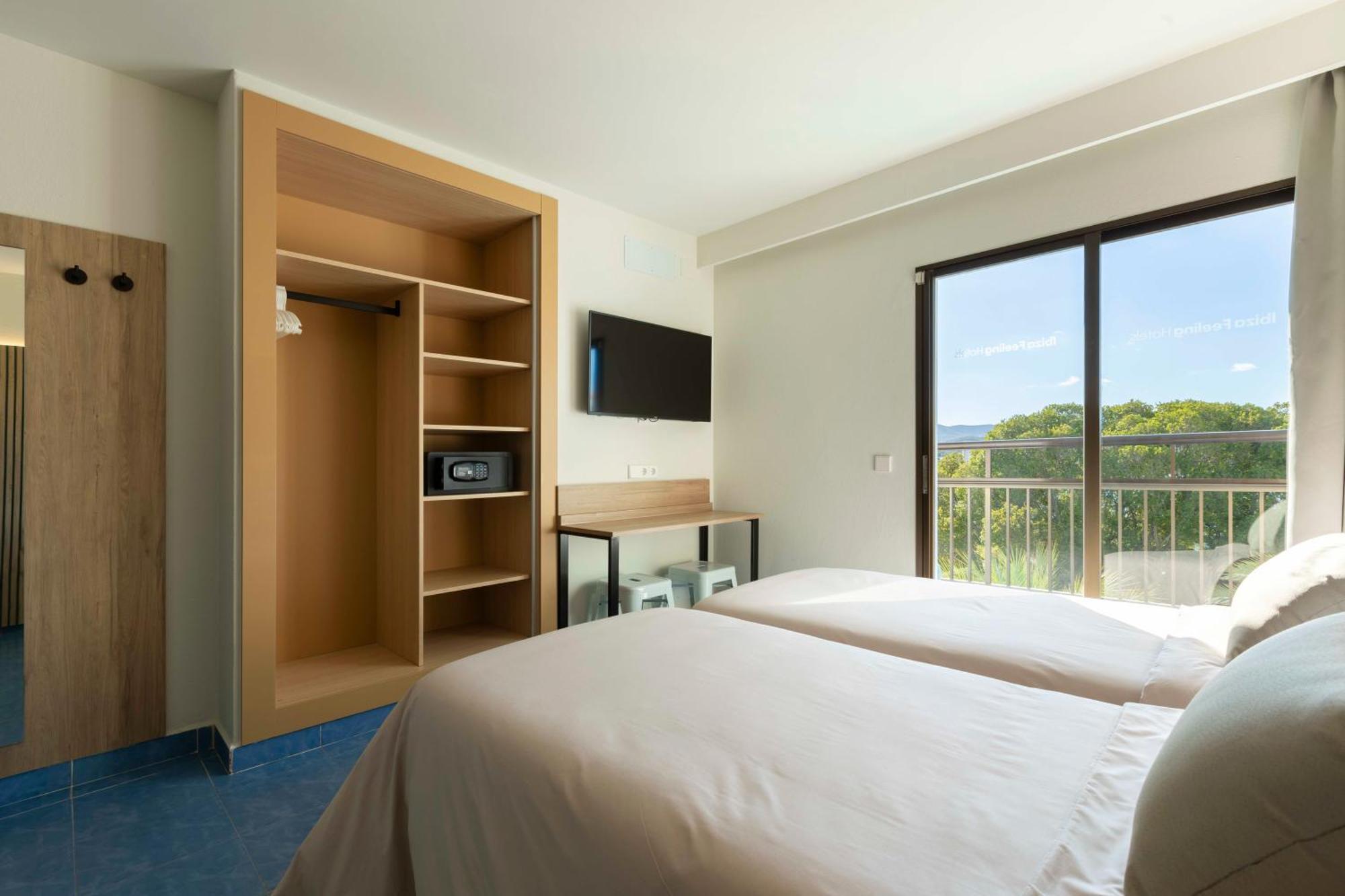 The Blue Apartments - Adults Only San Antonio  Luaran gambar