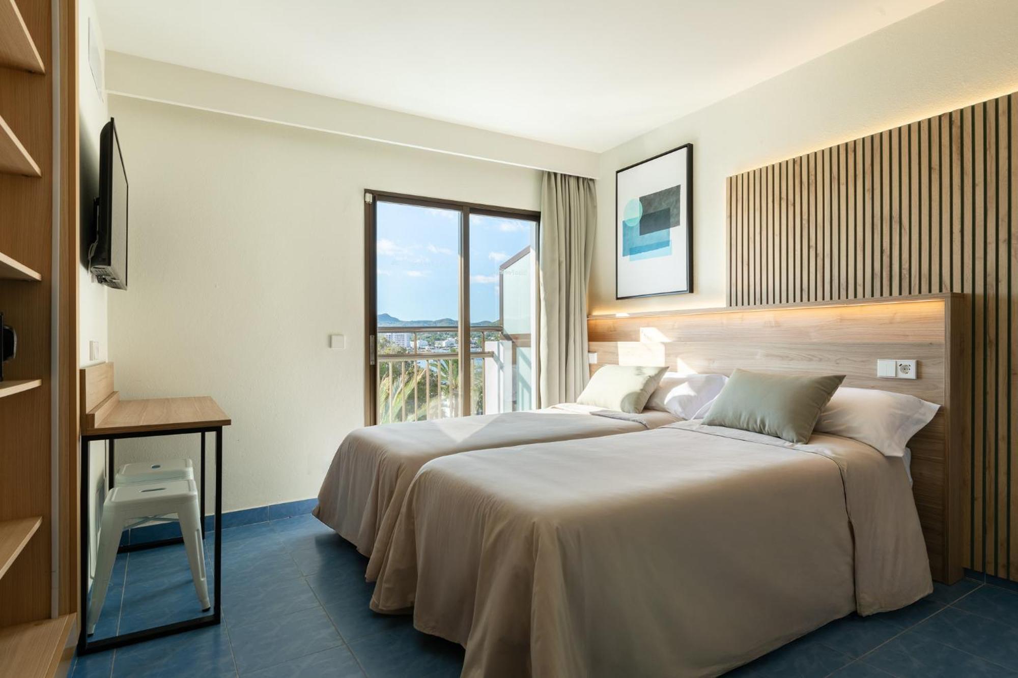 The Blue Apartments - Adults Only San Antonio  Luaran gambar