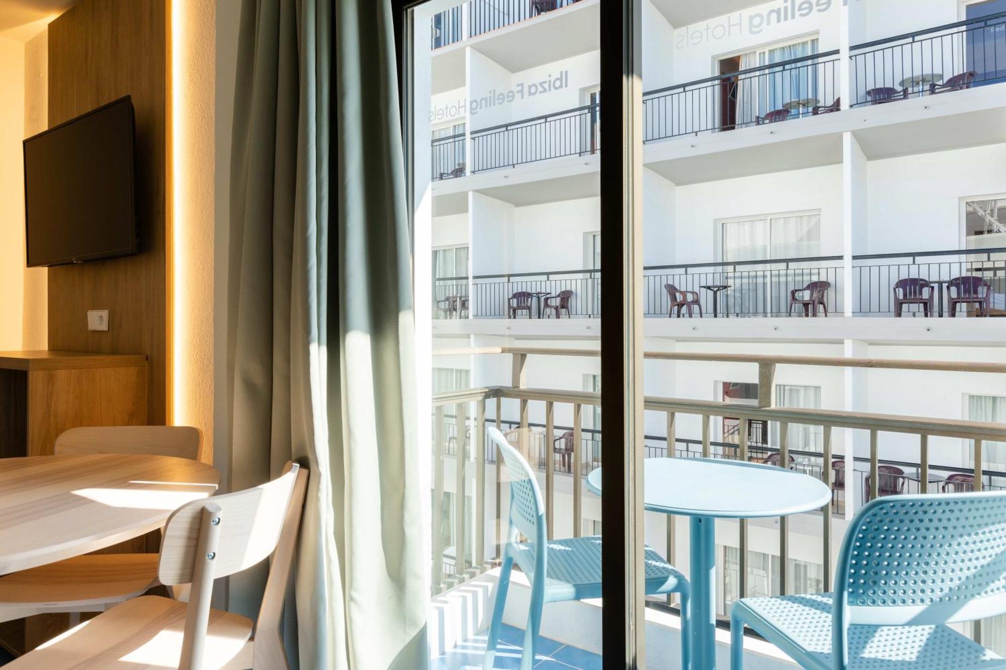 The Blue Apartments - Adults Only San Antonio  Luaran gambar