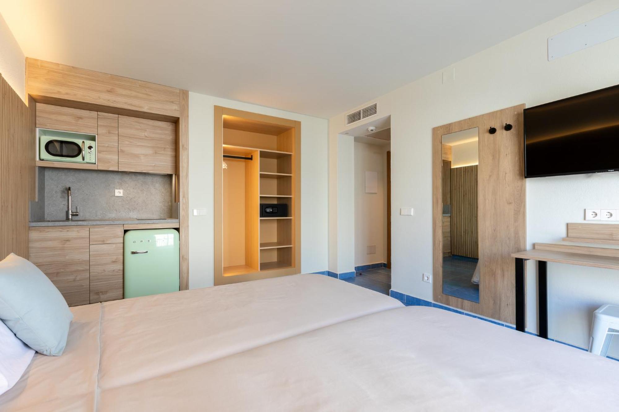The Blue Apartments - Adults Only San Antonio  Luaran gambar